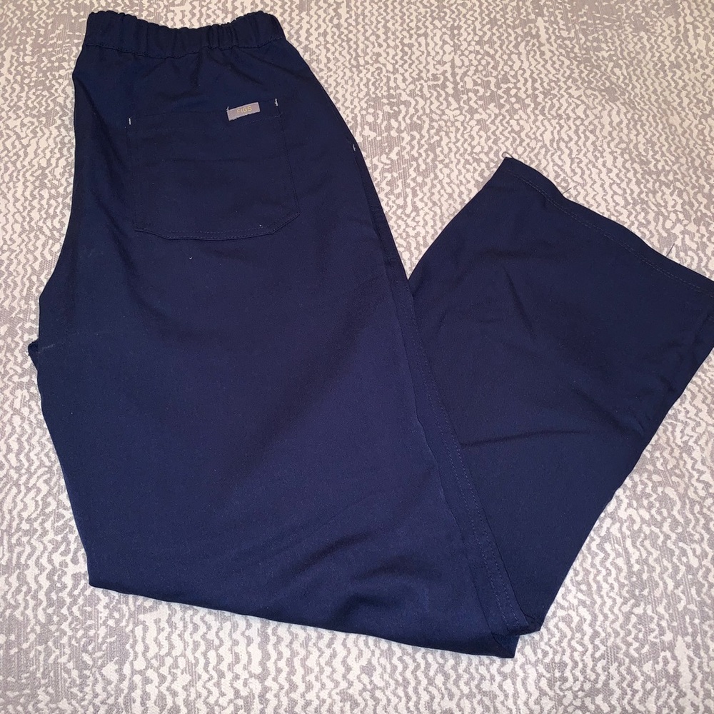 FIGS Mens Scrubs Pants (small, navy)